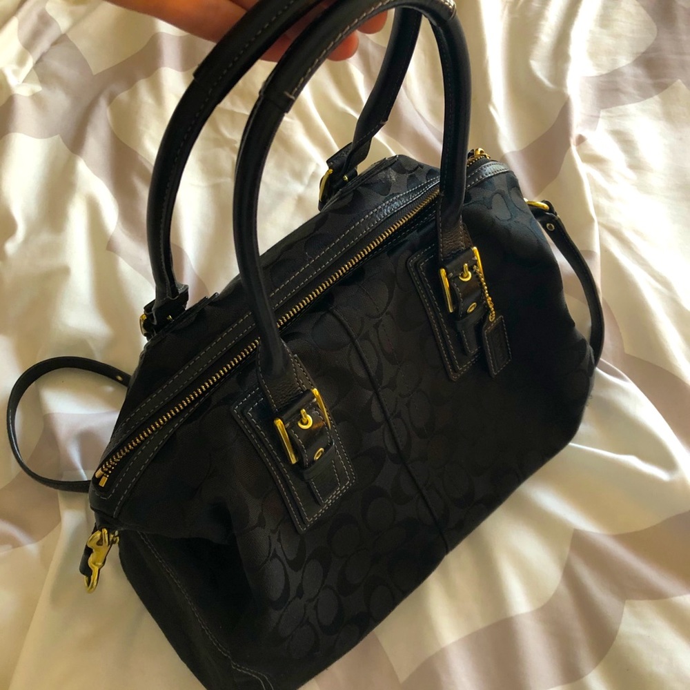 Coach Hampton Signature Bag in black.